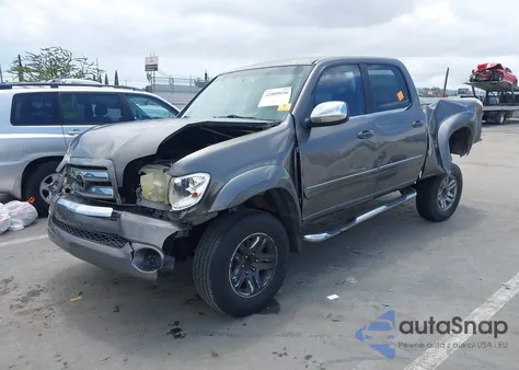 2004 Toyota Tundra Sr5 V8 z USA, uszkodzony, nr VIN 5TBET341X4S434486